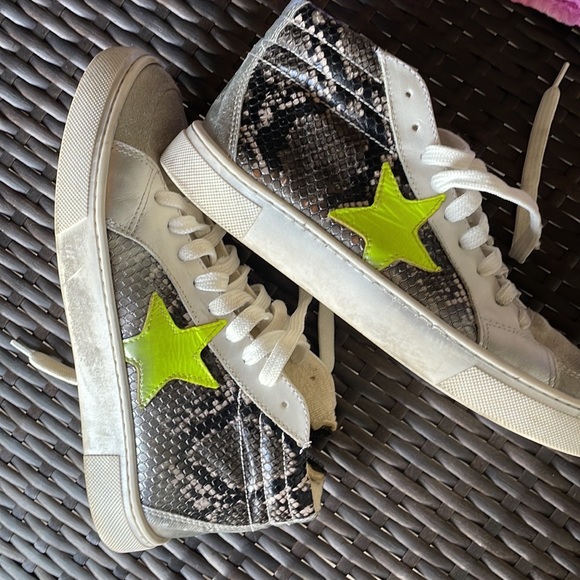 Steven High Tops! - Picture 2 of 7